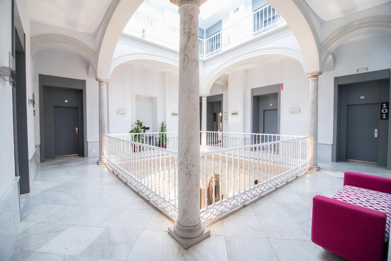 Petit Palace Santa Cruz Siviglia Esterno foto
